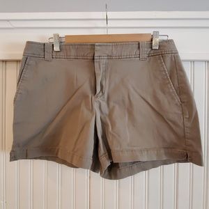 Shorts New York & Company Size 10 Tan/Gray